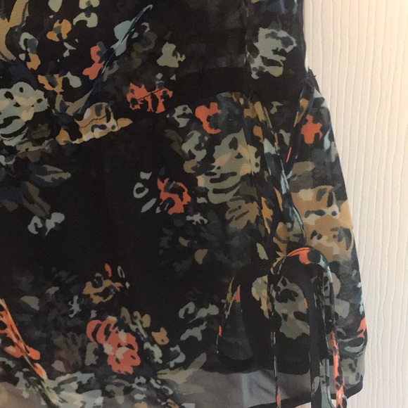 Top - Picture 3 of 3